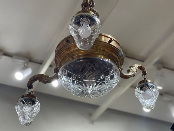đèn trần cổ châu âu