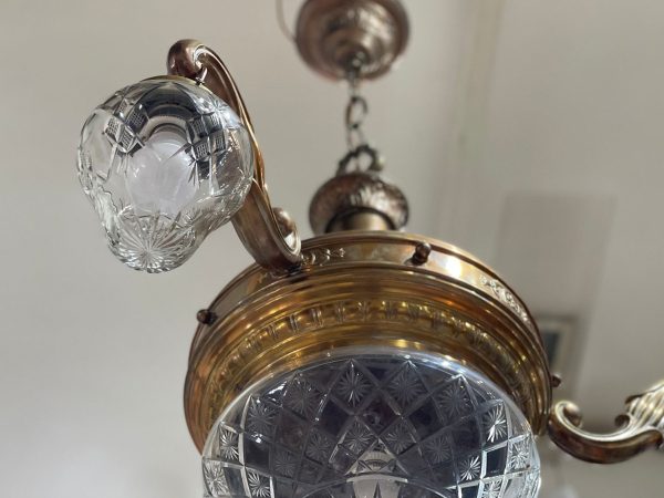 đèn trần cổ châu âu