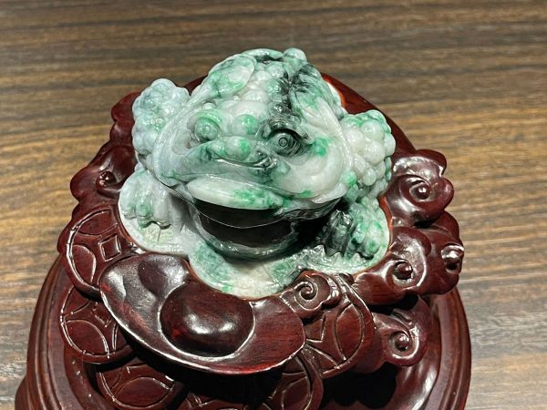 thiềm thừ đá phong thủy