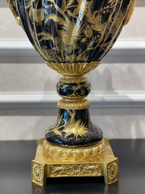 Bình sứ châu âu