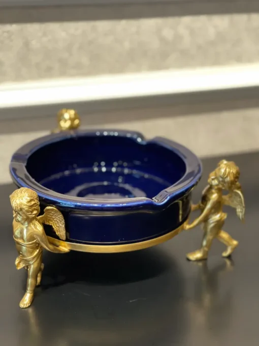 Gạt tàn sứ châu âu