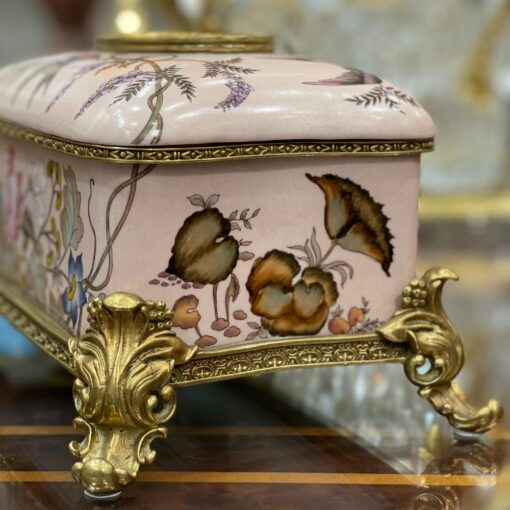 Hộp để giấy sứ
