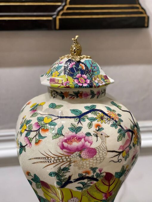 Bình sứ châu âu