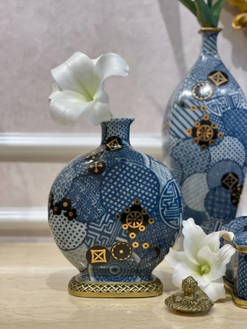 bình sứ châu âu