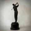 tượng đánh golf nam