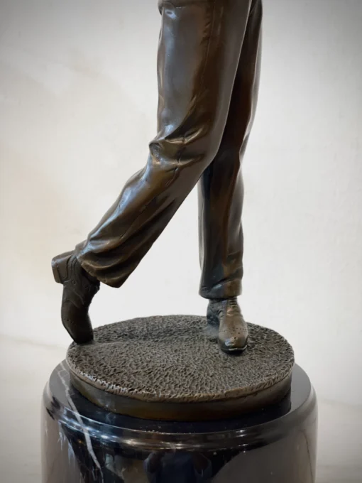 tượng đánh golf nam