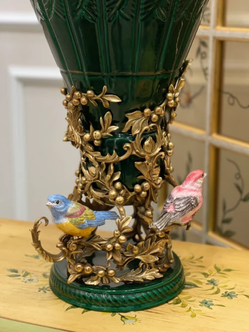 bình sứ châu âu