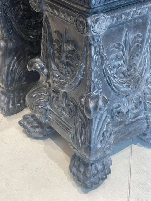 đôn đá tự nhiên