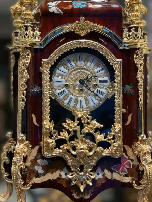 đồng hồ boulle đỏ