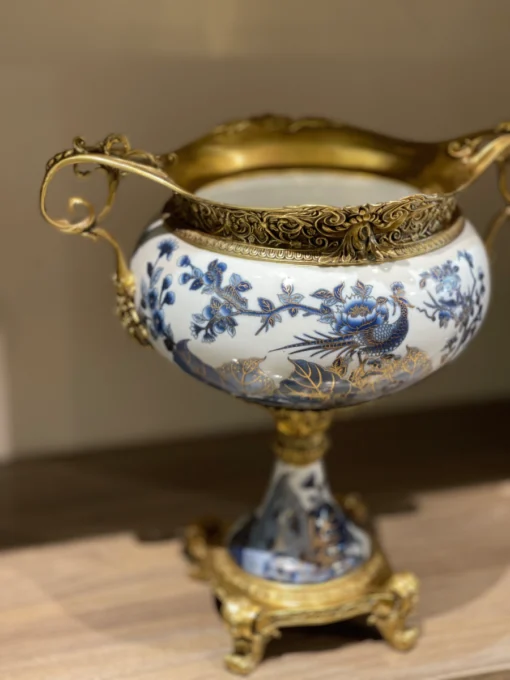 Liễn sứ châu âu